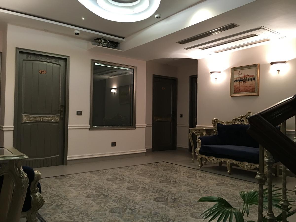 Hotel Posh Chandīgarh 外观 照片