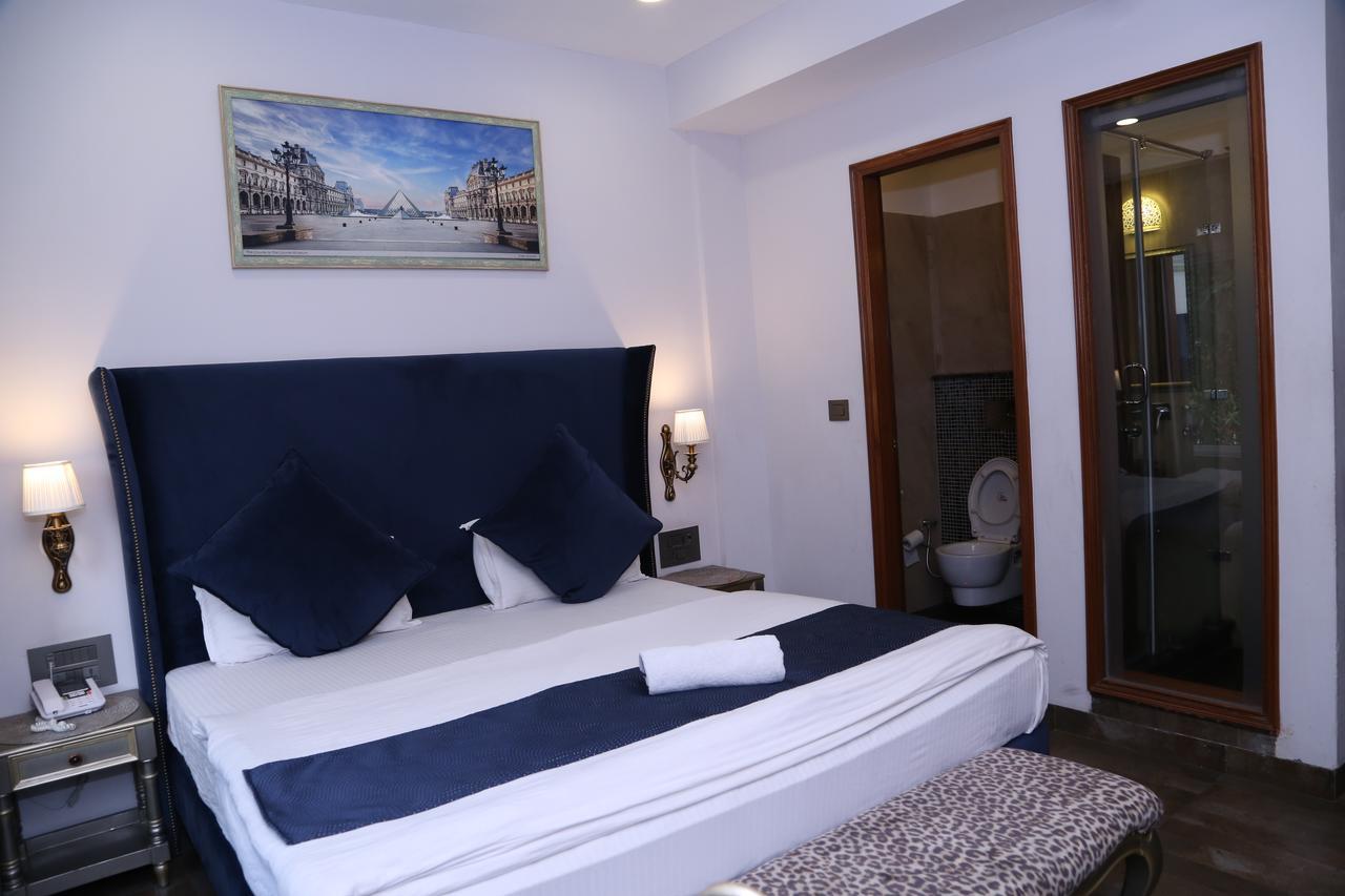 Hotel Posh Chandīgarh 外观 照片