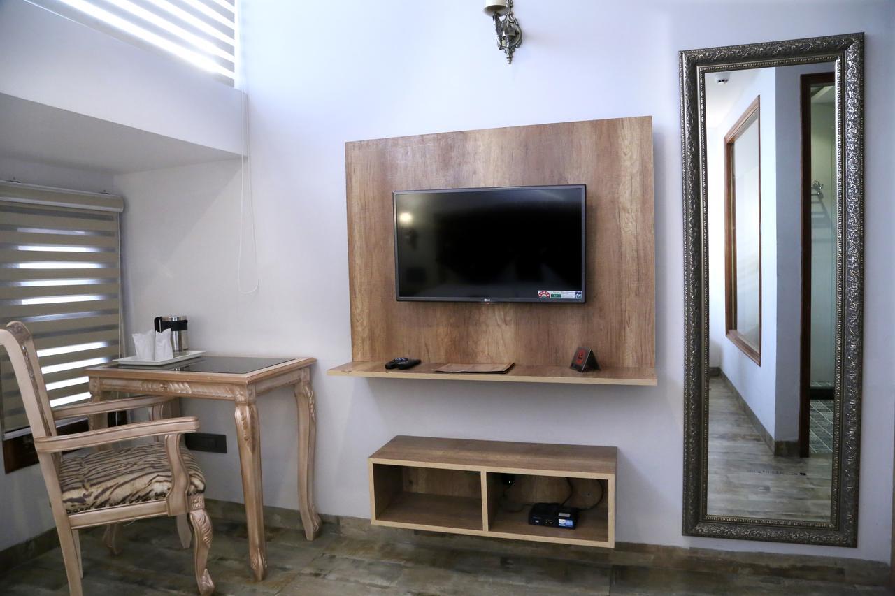 Hotel Posh Chandīgarh 外观 照片